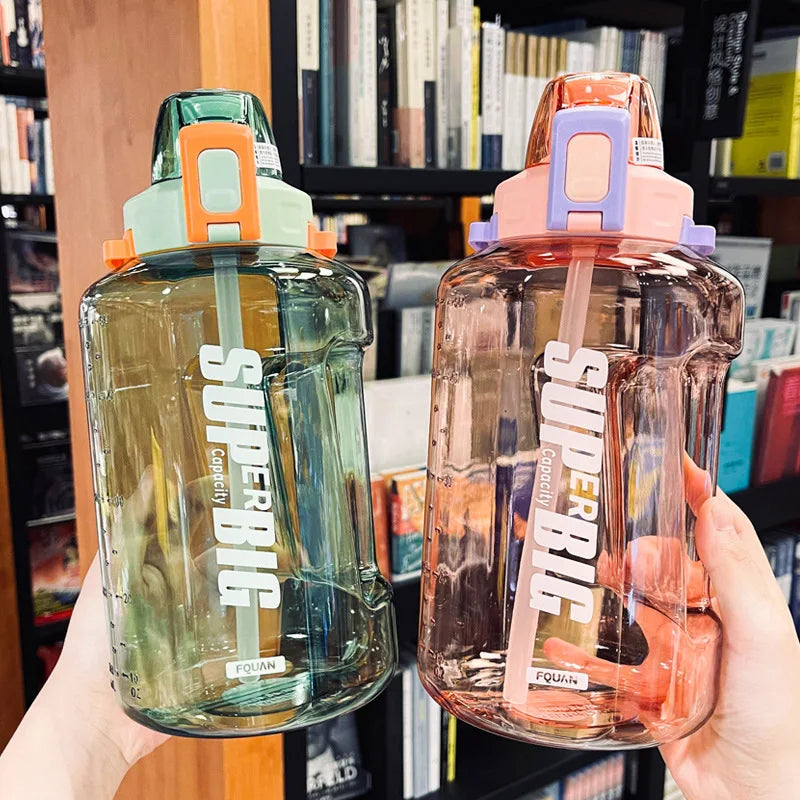 Mouvella Active — Bouteille d'eau de 1,5 L avec paille et marqueur de temps